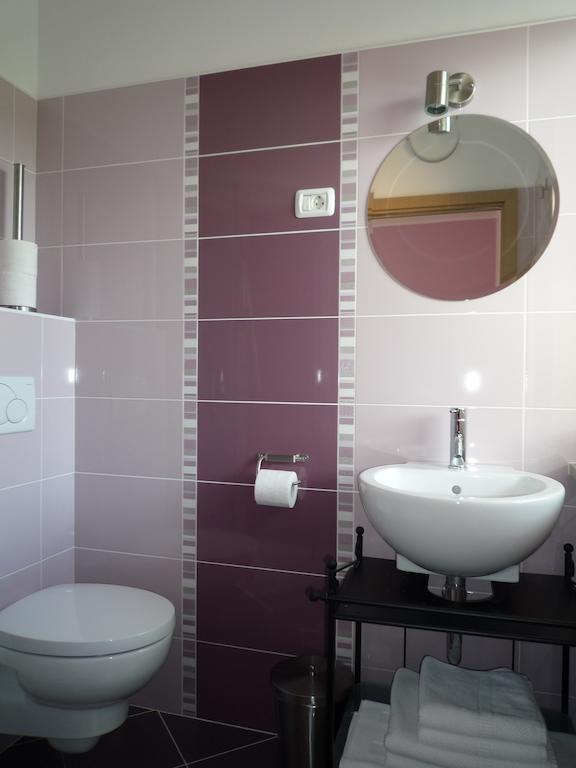Guesthouse Pri Mihelovih Sežana Habitación foto